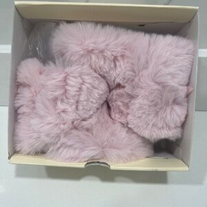 UGG Jesse Bow II FLUFF